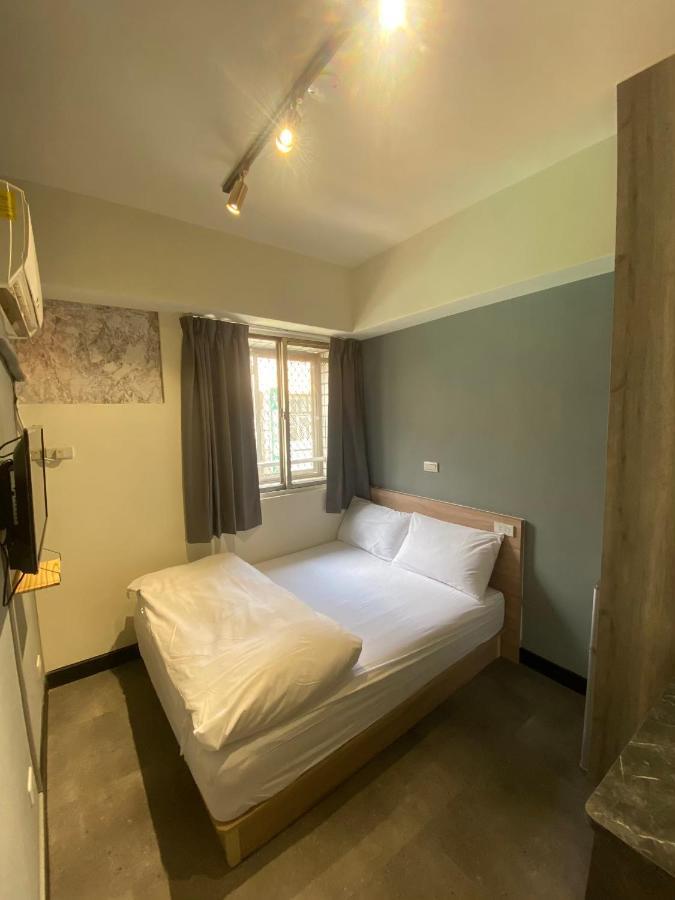 Fengjia Gift Box Homestay Taichung Exterior photo