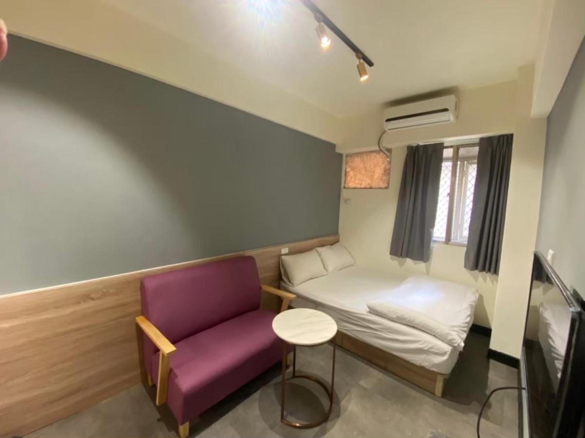 Fengjia Gift Box Homestay Taichung Exterior photo