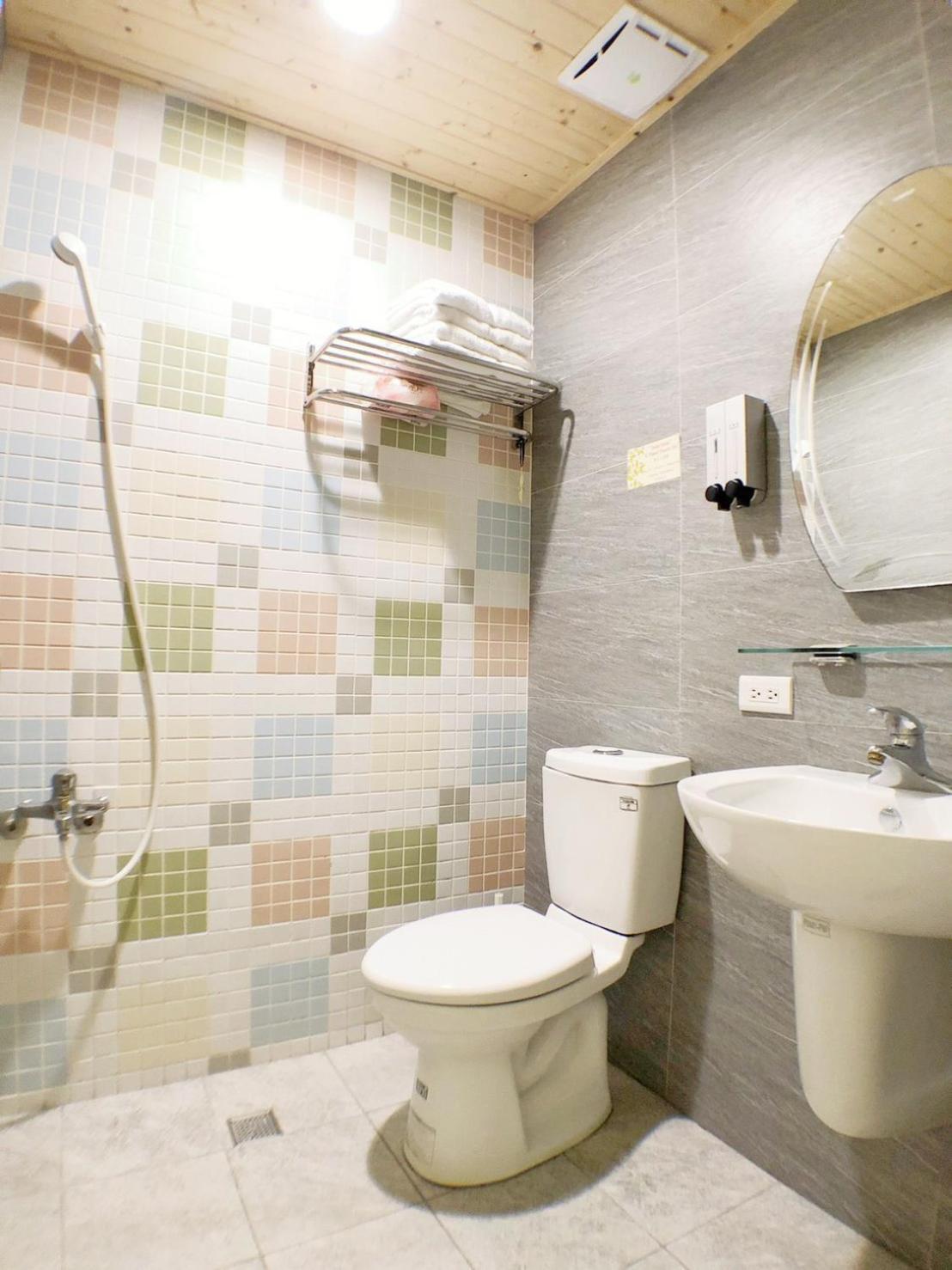 Fengjia Gift Box Homestay Taichung Exterior photo